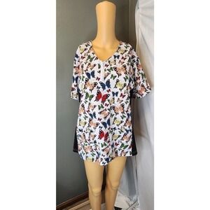 White UNIFORM Women's BUTTERFLIES SCRUB TOP XL Slimming With Pockets Scrubaid